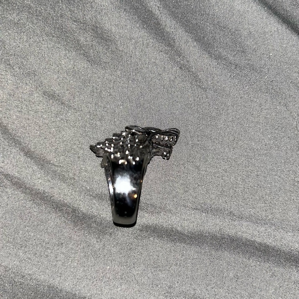 Silver Wolf Ring - image 1